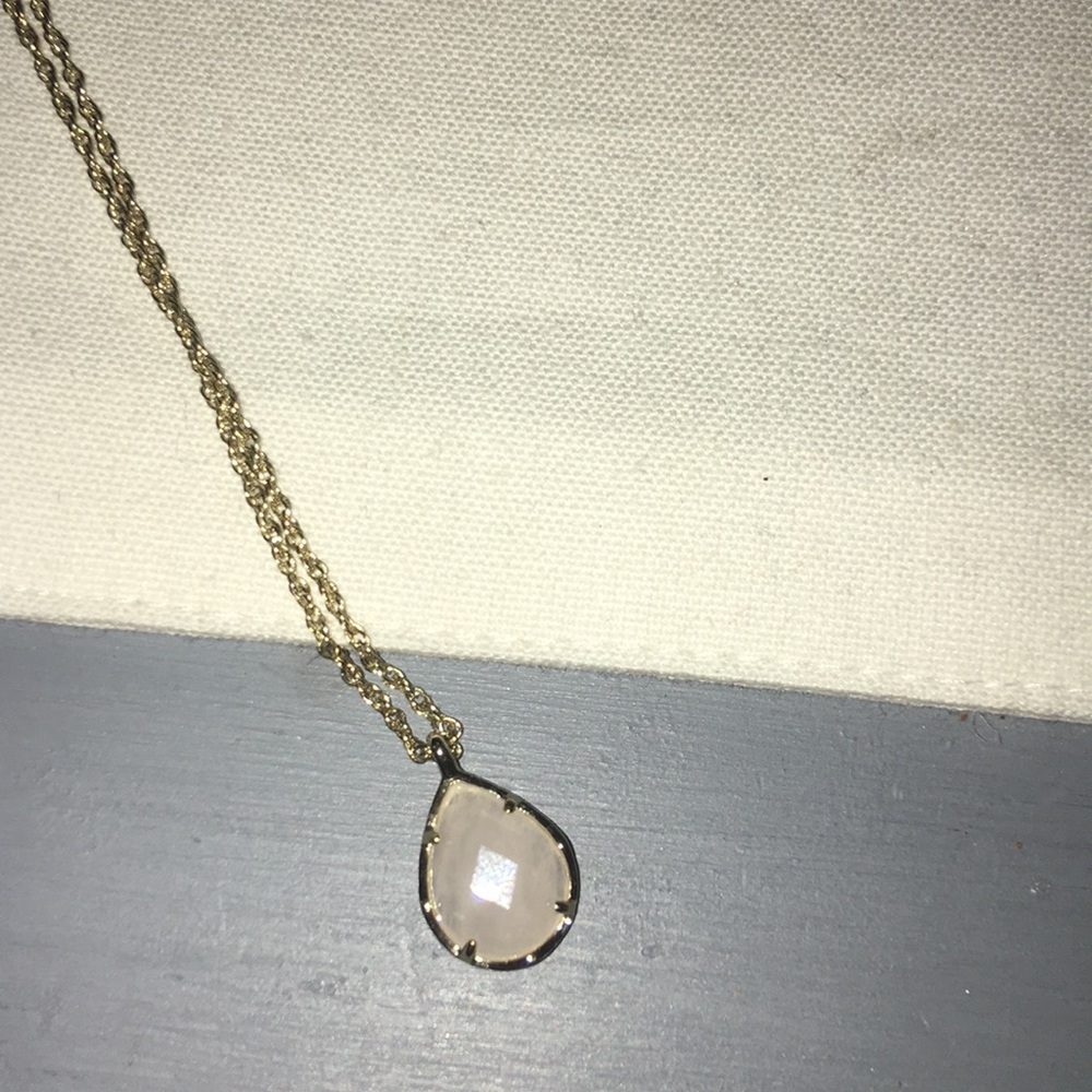 Pink Kendra scott necklace! LIKE NEW!